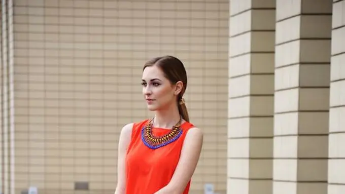 [Bintang] Busana eye catching