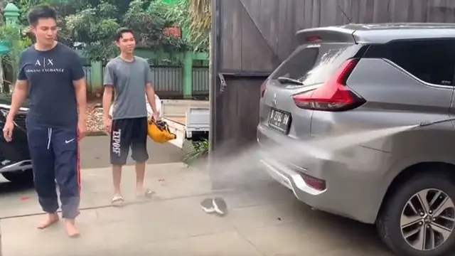 Akibat Keluyuran, Ini 6 Potret Paula Verhoeven Semprot Baim Wong Pakai Disinfektan