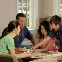 Cara bijak mendampingi anak yang sering membandingkan diri dengan teman agar tumbuh lebih percaya diri dan mampu menghargai dirinya sendiri. (Foto: NCI/Unsplash)