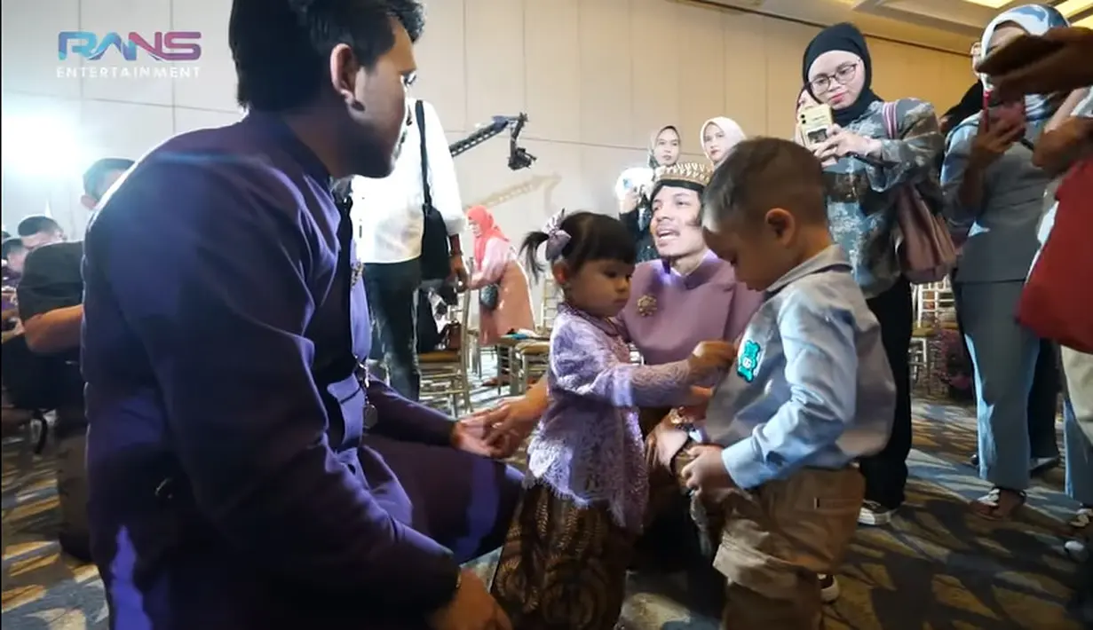 Selain Moana,penampilan Cipung dan baby Ameena juga tak kalah mencuri perhatian. [Youtube/Rans Entertainmen]