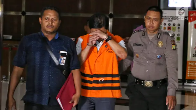 Resmi Ditahan KPK, Begini Ekspresi Para Tersangka Suap Krakatau Steel