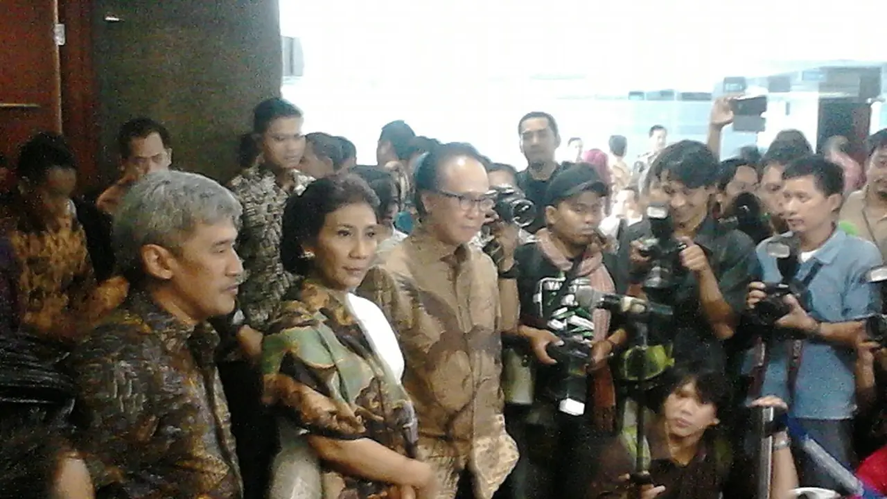 Susi Pudjiastuti