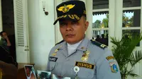 Tertibkan Parkir Liar, Petugas Dishub Ini Dipukuli Rekannya