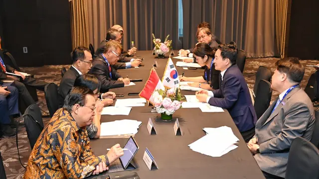 Menteri Perhubungan Budi Karya Sumadi membahas kerja sama sektor penerbangan bersama dengan pemerintah Korea Selatan.