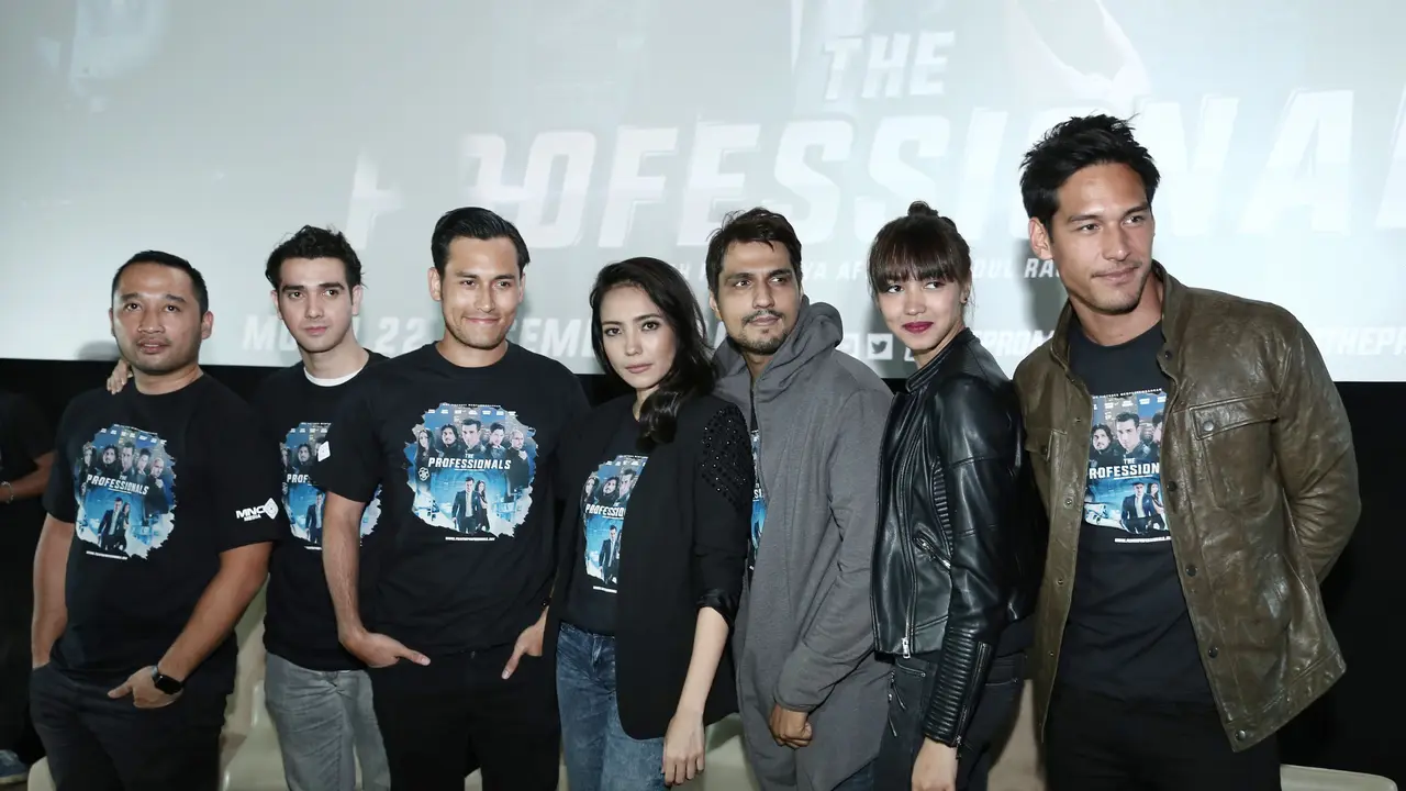 [Bintang] Preskon film The Professionals