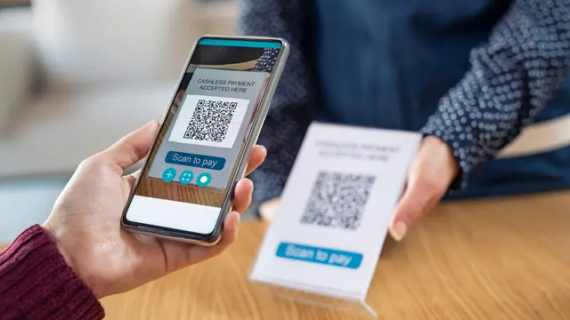 Teknologi Makin Canggih, Beli Takjil, Donasi hingga Bayar Zakat dari Satu Aplikasi