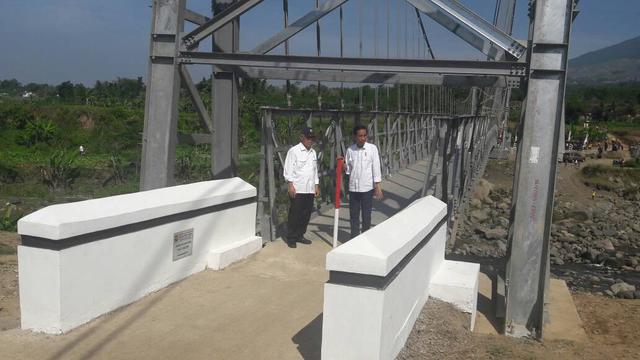 Jembatan Gantung Berikan Kemudahan Bagi Masyarakat Temanggung