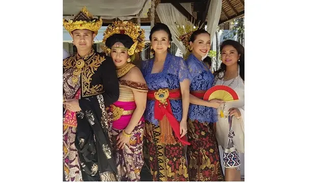 Keluarga beda agama (Sumber: Instagram/ajunperwira)