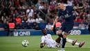 Pada laga tersebut, Di Maria berhasil mencetak satu gol untuk kemenangan 5-0 PSG di menit ke-67. Bagi Di Maria, ini adalah gol kelimanya di liga pada musim ini. (AFP/Anne-Christine Poujoulat)