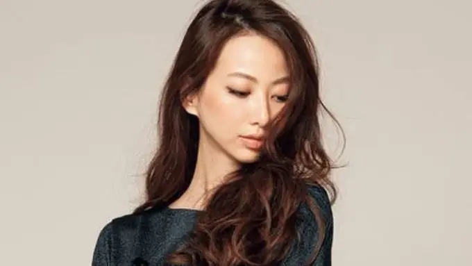 Akibat Sebuah 'Meme', Karier Model Cantik Ini Hancur