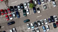 Barry Beavis menuntut parlemen untuk membuat aturan tentang pembatasan biaya parkir di Inggris. 