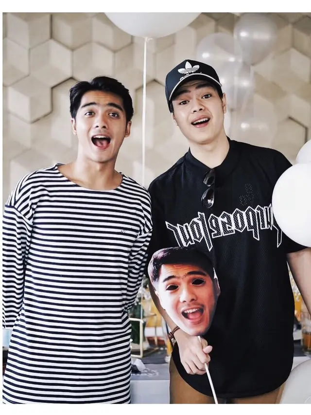Potret Kedekatan Ricky Harun dan Jeje Soekarno, Akrab Banget