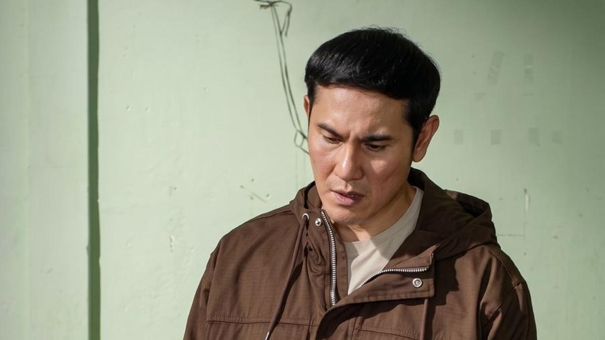 Sinopsis Film Tanah Runtuh Karya Sineas Rudi Soedjarwo, Dibintangi Vino G Bastian Hingga Sigi Wimala
