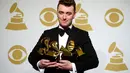 Saat pidato kemenangan di Grammy karena lagu Stay With Me, Sam Smith berterima kasih pada mantannya Jonathan Zeizel karena meginspirasinya membuat lagu itu dan membuatnya sangat patah hati. (GettyImages/Cosmopolitan)