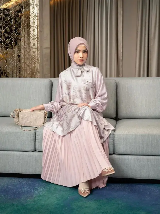 Siap Tampil Elegan, Intip Inspirasi Baju Lebaran 2025 untuk Remaja dari Gaya Artis