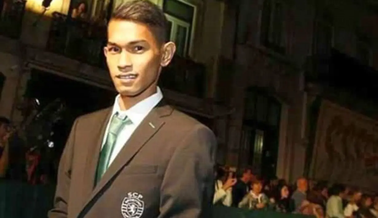 Martunis saat diperkenalkan sebagai pemain Sporting Lisbon. (Facebook/Martunis)