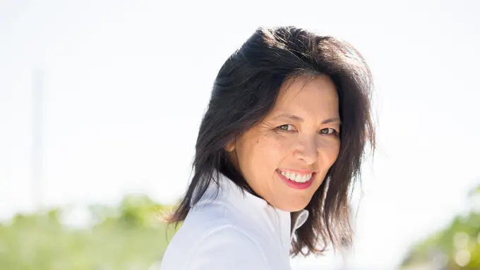 perempuan paruh baya tua