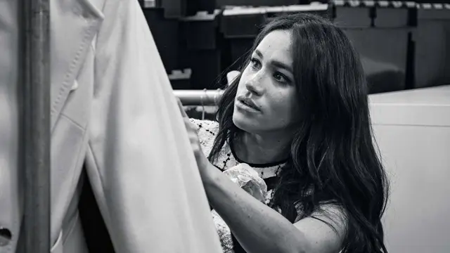 Dari Editor Fashion, Meghan Markle Lansir Koleksi Pakaian Kerja untuk Amal