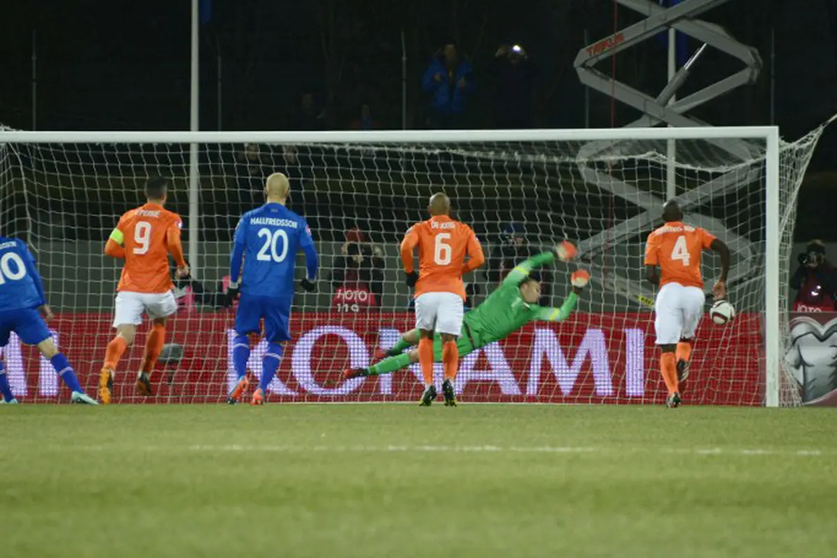 Islandia vs Belanda