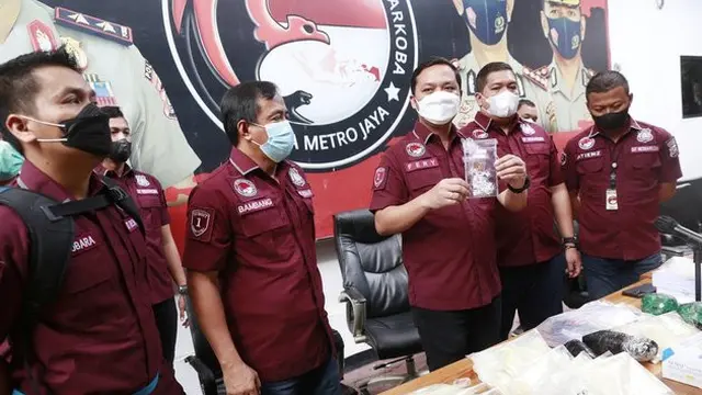 6 Potret Barang Bukti yang Diamankan Bersama Jeff Smith, Jenis Narkoba Berbahaya