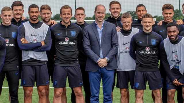 FOTO: Jelang Piala Dunia, Pangeran William Semangati Timnas Inggris