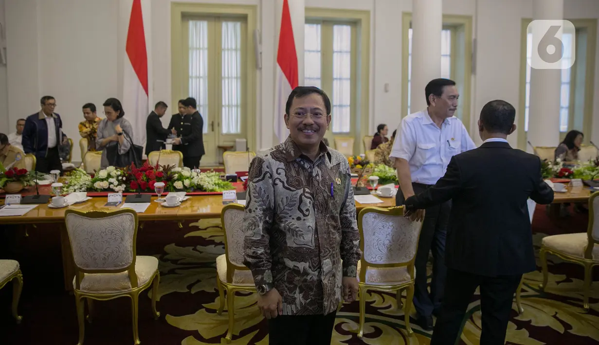 Menteri Kesehatan Terawan Agus Putranto  menghadiri rapat terbatas di Istana Kepresidenan Bogor, Jakarta, Selasa (4/2/2020). Jokowi meminta semua menteri untuk mengambil langkah-langkah perlindungan dan pencegahan virus corona. (Liputan6.com/Faizal Fanani)