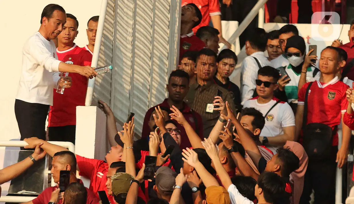 Meski sempat menciptakan beberapa peluang, namun tak satu pun berbuah gol. (Liputan6.com/Herman Zakharia)