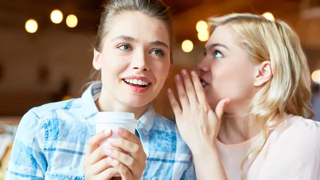 7 Tips yang Bisa Membantumu Berhenti Membicarakan Orang Lain (photo by freepik.com)