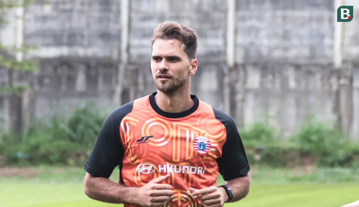 Pemain asing baru Persija Jakarta, Paulo Ricardo pada sesi latihan i Persija Training Ground, Depok, pada Senin (2/2/2026) sore WIB sebagai persiapan untuk melawan Arema FC. (Bola.com/Nur Iman Ali)