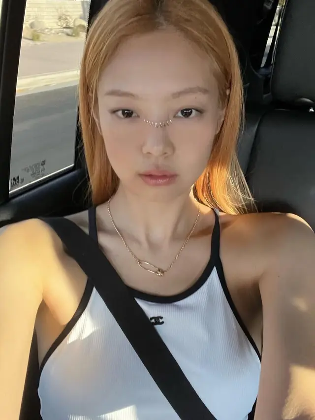 No Eye-Makeup, Tren Minimalis yang Jadi Evolusi ‘No-Makeup Makeup’ di 2025, Dipopulerkan Winter aespa