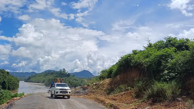 Proyek pembangkit listrik tenaga air hydropower Sungai Kayan (PLTA Kayan) yang dibangun PT Kayan Hydro Energy (KHE) di Kecamatan Peso, Kabupaten Bulungan, Kalimantan Utara. (Maulandy/Liputan6.com)
