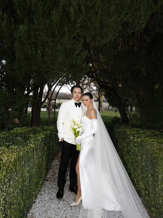 6 Potret Pernikahan Amanda Rawles dan Adriel Susanteo di Australia, Intim dan Romantis