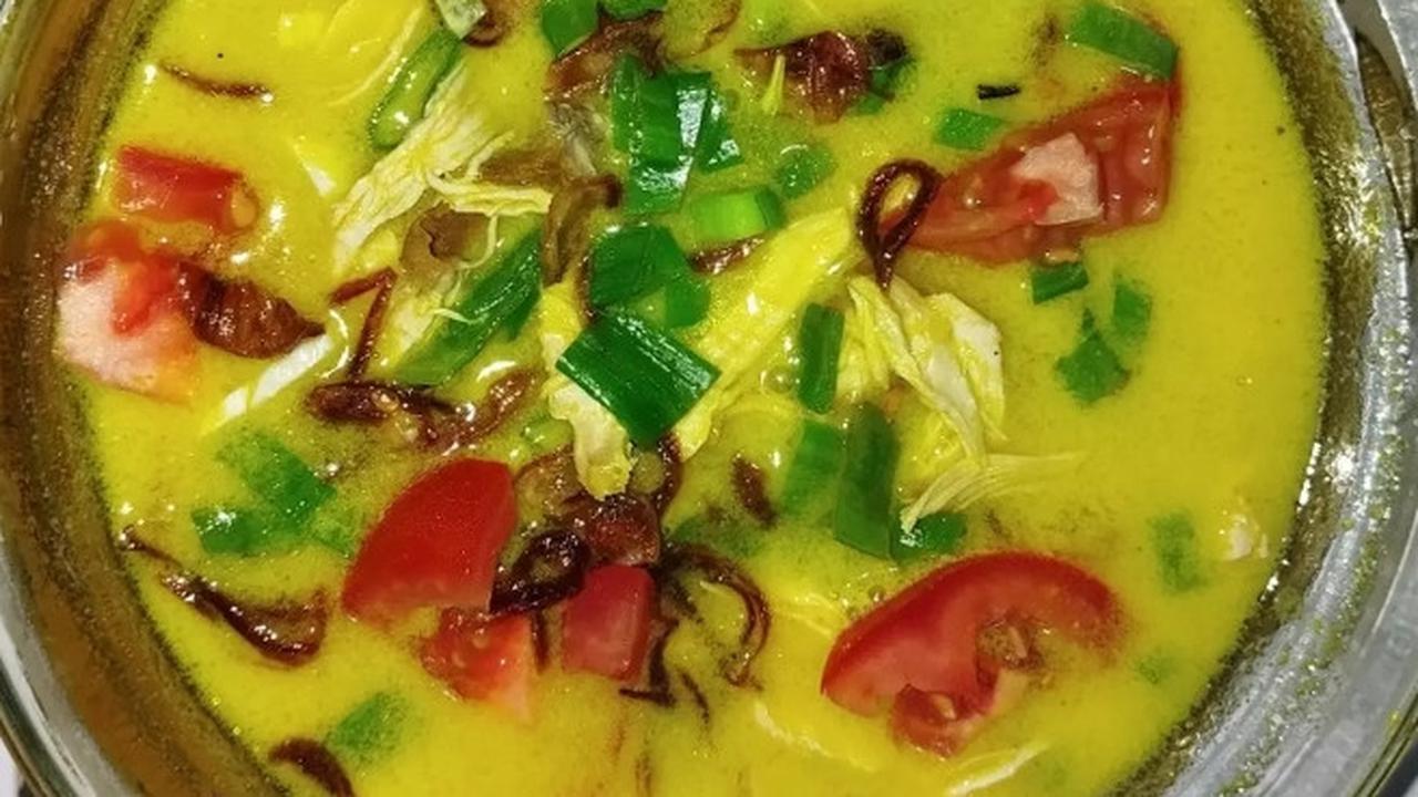 Soto Ayam Kuah Santan Kuning