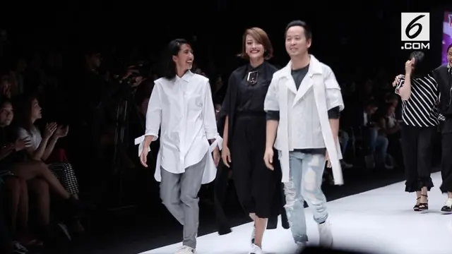 VIDEO: Kevin Kumala, Pria di Balik Rancangan dari Bioplastics di JFW 2018