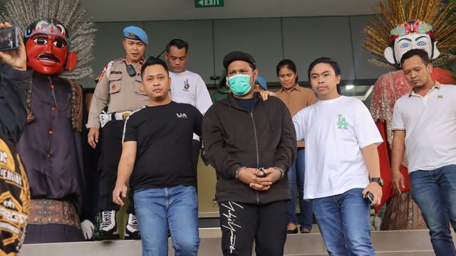 Virgoun Jalani Pemeriksaan Kesehatan Usai Ditangkap Terkait Narkoba