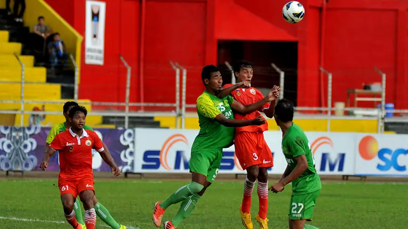 Persebaya Surabaya bermain imbang 1-1 dengan Persija Jakarta di SCM Cup 2015