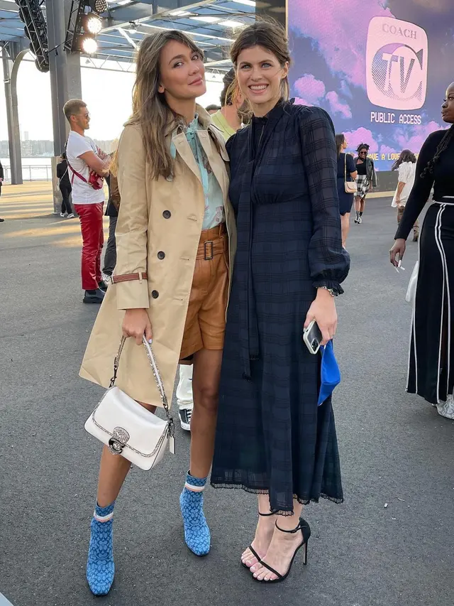 Potret Luna Maya Bersama Seleb Holywood di New York Fashion Week 2022. (Sumber: Instagram/lunamaya)