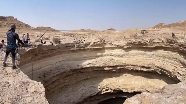 Nabi Muhammad SAW ternyata juga menyebut seburuk-buruknya air. Yakni sumur Barhut, Barohut atau Barhout. Letaknya di Hadramaut, Yaman