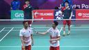 Pasangan Indonesia, Fajar Alfian/M Rian Ardianto, saat melawan wakil Jepang, Takuto Inoue/Yuki Kaneko, pada laga Asian Games di Istora, Jakarta, Selasa (21/8/2018). Fajar/Rian menang 21-10, 21-10. (Liputan6.com/Helmi Fithriansyah)