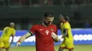 Striker Indonesia, Ilija Spasojevic, melakukan selebrasi usai mencetak gol ke gawang Guyana pada laga persahabatan di Stadion Patriot, Bekasi, Sabtu (25/11/2017). Indonesia menang 2-1 atas Guyana. (Bola.com/M Iqbal Ichsan)