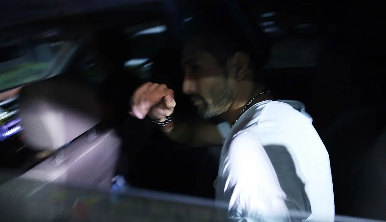 Namun di sisi lain Mario tak bisa memastikan apakah mantan suami Jupe, Demian Perez akan datang menjenguk juga atau tidak. Pasalnya, sampai saat ini tidak ada komunikasi antara pihak Jupe dan Demian. (Nurwahyunan/Bintang.com)