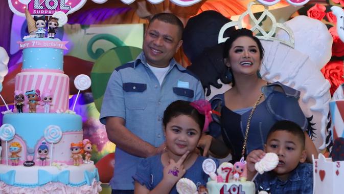 Potret Ultah ke-7 Putri Krisdayanti dan Raul Lemos - Celeb 