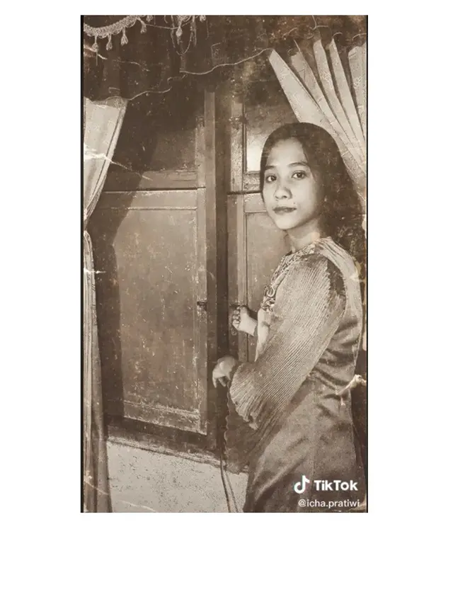 7 Gaya Icha Pratiwi Foto Ala 90-an, Artis TikTok yang Disebut Mirip Nagita Slavina
