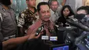 Kabareskrim Komjen Polisi Budi Waseso ketika memberikan keterangan kepada media di Bareskrim Polri, Jakarta, Jumat (15/5).  Keterangan tersebut terkait pemeriksaan Gubernur Jawa Barat, Ahmad Heryawan tadi pagi. (Liputan6.com/Johan Tallo)