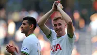 Dalam setiap bursa transfer pemain di liga top Eropa, ada kalanya sebuah klub mendatangkan pemain dengan status pinjaman dengan opsi dipermanenkan. Perubahan status pemain dari pinjaman menjadi permanen tentu dengan melihat performa pemain selama masa peminjaman. Jika klub merasa sang pemain tampil sesuai ekspektasi maka otomatis statusnya akan dinaikkan menjadi permanen. Seperti yang dilakukan Tottenahm Hotspur di Liga Inggris terhadap kelima pemain berikut ini. (AFP/Chris Radburn)