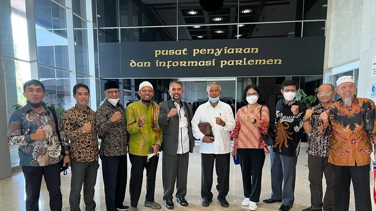 Tim penggugat regulasi ujian kompetensi kesehatan audiensi ke DPR