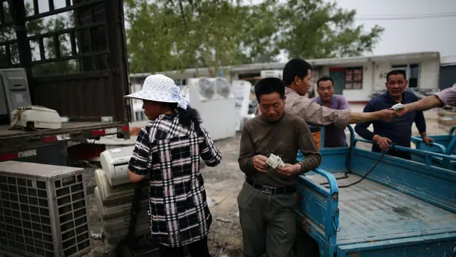 Desa Ini Tampung Seluruh Sampah Elektronik di Tiongkok