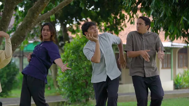 Trio Gabut Kursus Iman