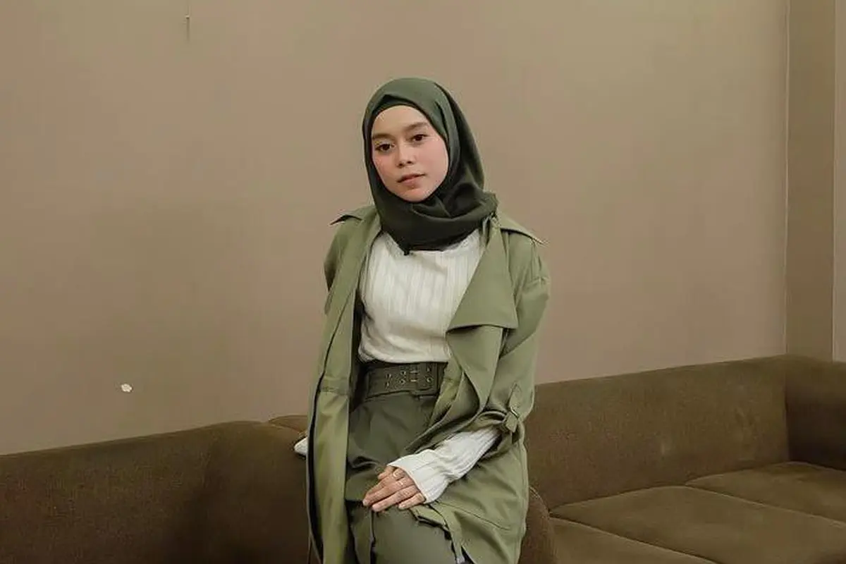 11 Ide Padu Padan Busana Warna Army ala Artis, Lesti Kejora hingga Yuki Kato