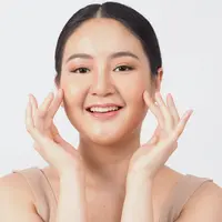 Ilustrasi perempuan dengan kulit sehat dan terhidrasi. (c) gnepphoto/Depositphotos.com